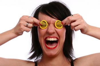 ͸�Ӱ׹��˿�ҩˮ��Ƶ���վ���ϰ��ƽ���������ֻ� ����Ϊ�ж�APEC����...